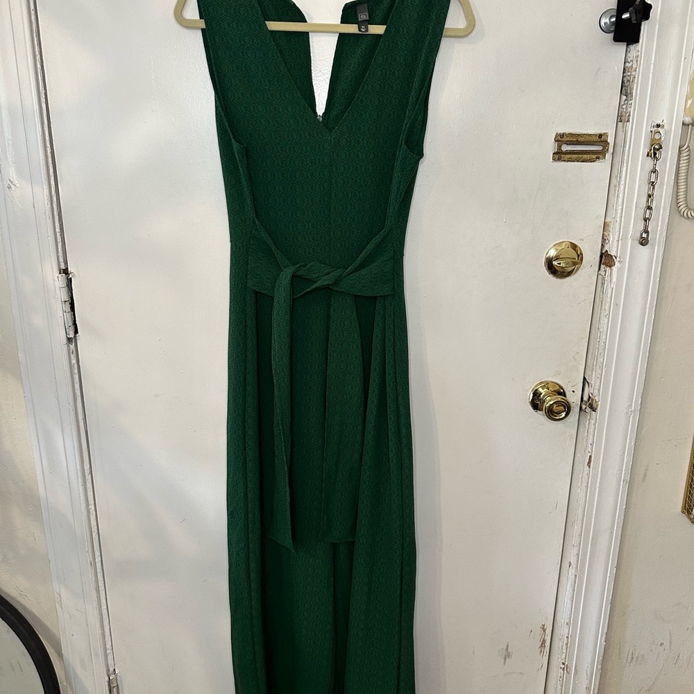 Alya Green Sleeveless V-Neck Jumpsuit